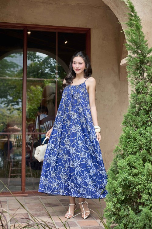 Sixdo Dark Blue Floral Silk Sleeveless Dress